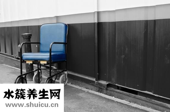 兒童蹬被子怎么辦