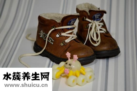 小兒暖臍膏怎么貼