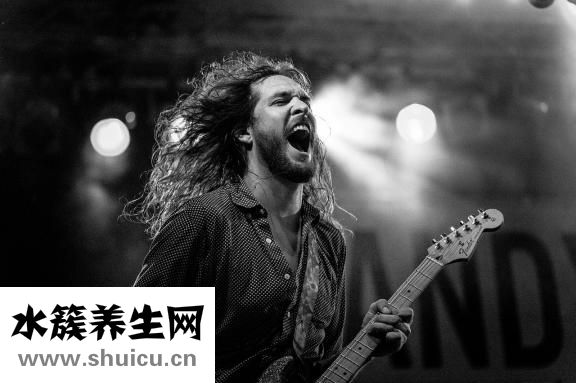 戴月琴長發怎么