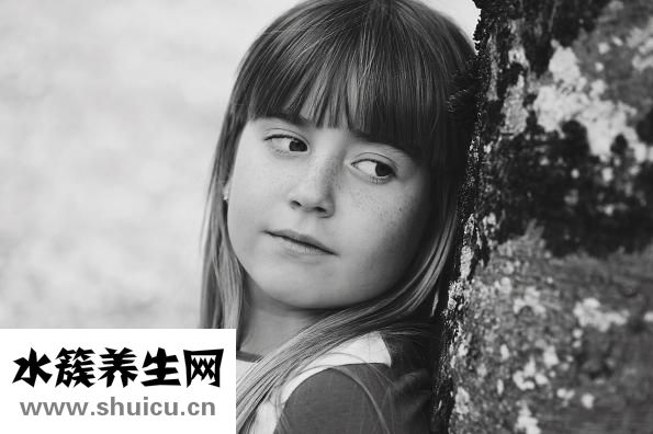 丘疹怎么引起的