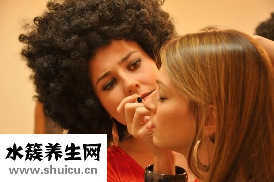 膚色不均怎么化妝