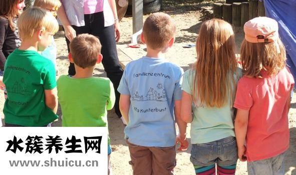 寶寶連體衣怎么開(kāi)檔