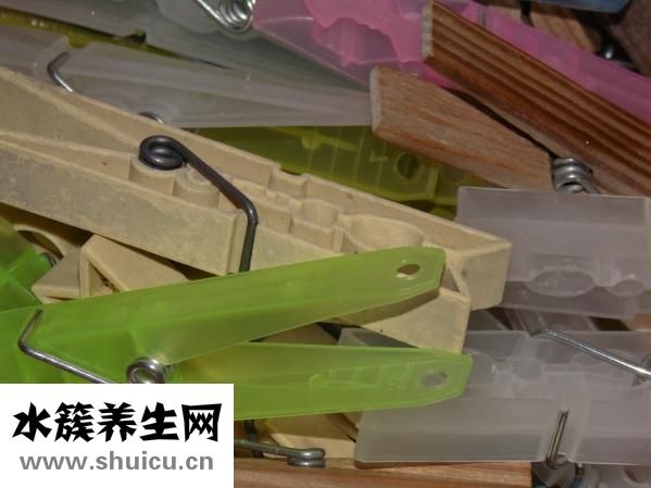 洗衣服手破了怎么辦