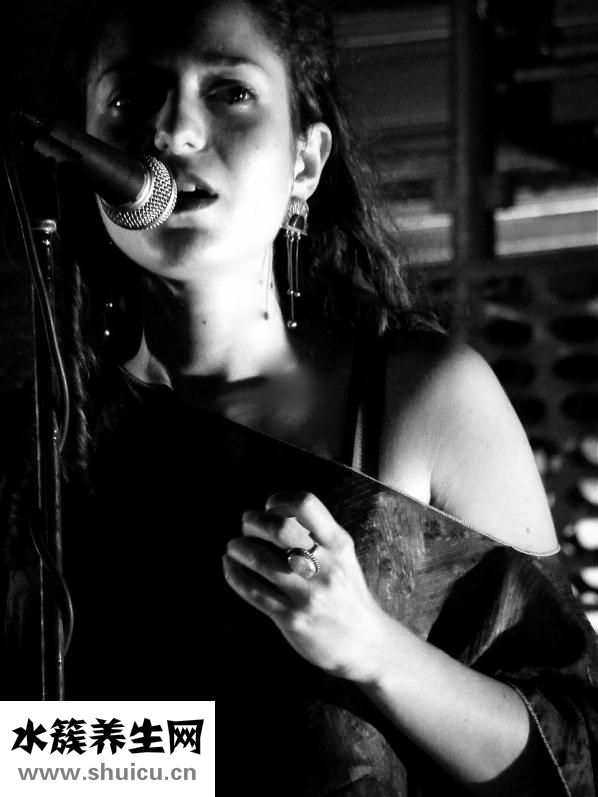 頭發(fā)油掉發(fā)怎么辦