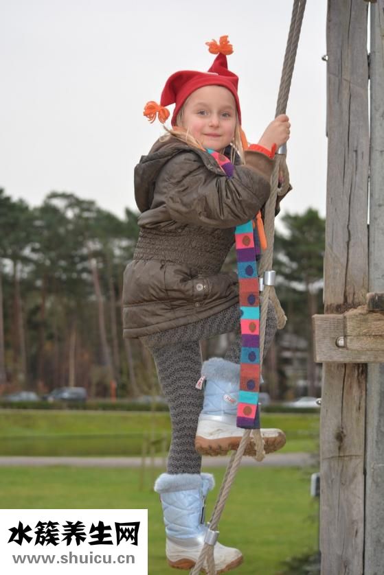 腳踝骨頭錯位怎么辦