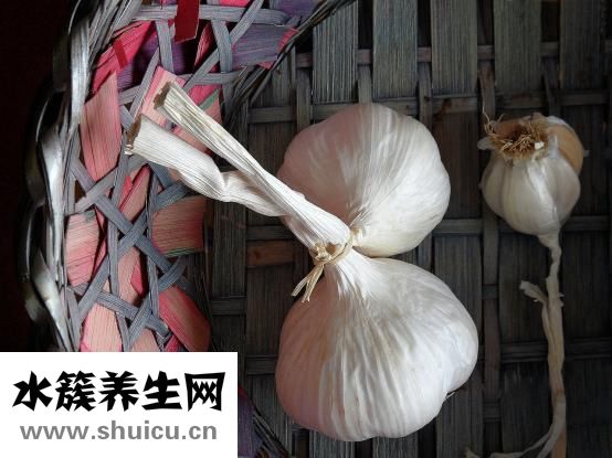 炒菜時(shí)鏟子怎么翻炒