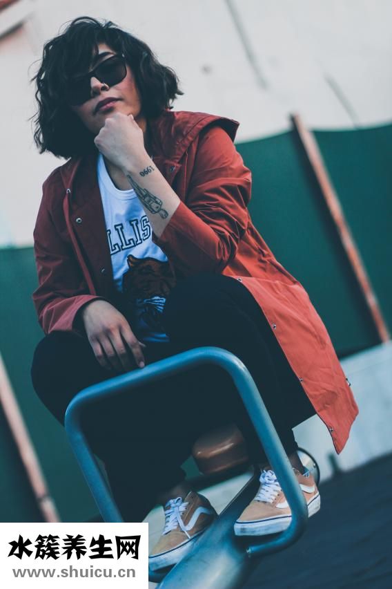 怎么在臉上打陰影