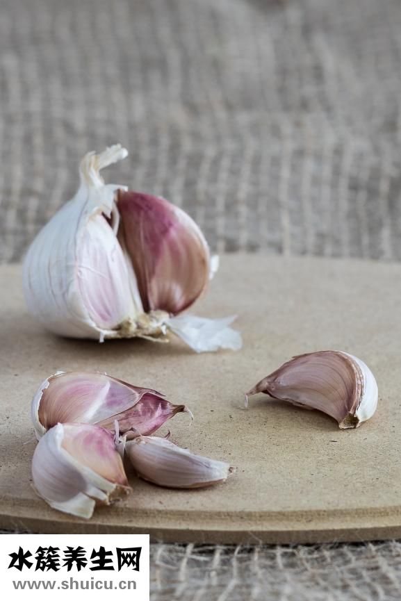 炒菜時(shí)鏟子怎么翻炒