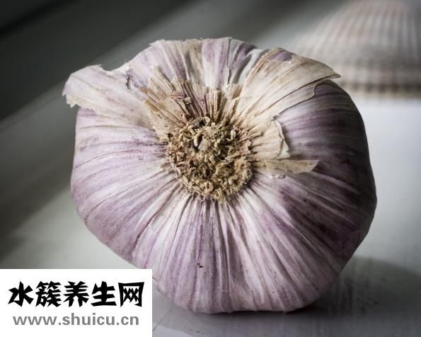 炒菜時(shí)鏟子怎么翻炒