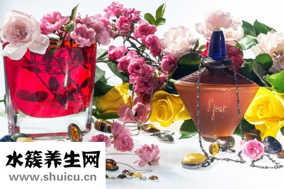 香水味太濃怎么去除