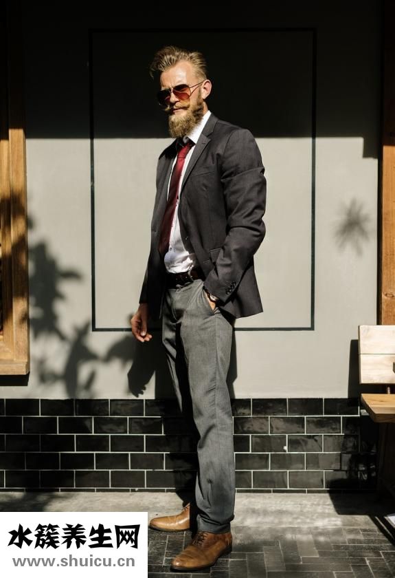 小西裝怎么搭配女