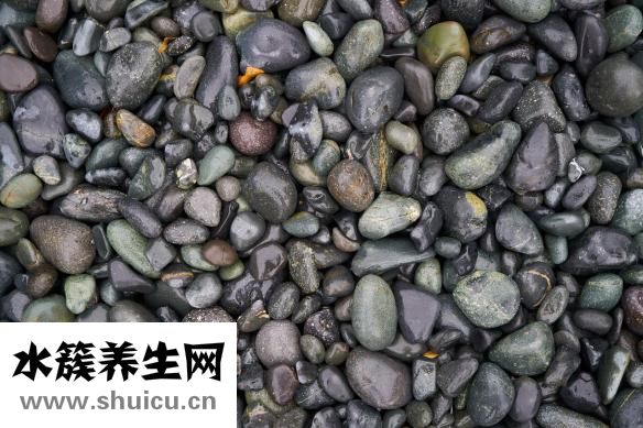 尿出石頭怎么回事