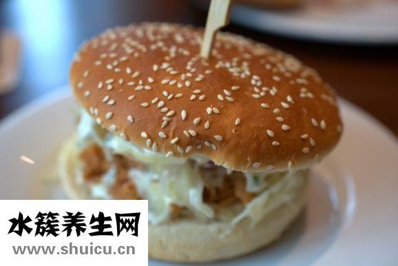 炒包菜出水多怎么辦