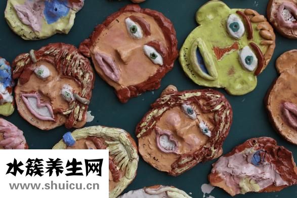 老眨眼睛是怎么辦