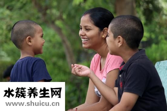 孩子咬指甲怎么辦