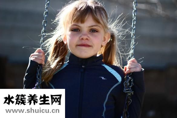 頭發一碰就掉怎么辦