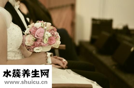 婚嫁利妨月表怎么看