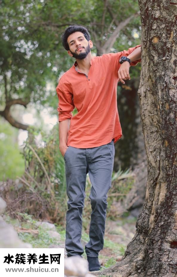 天生黃頭發(fā)怎么回事