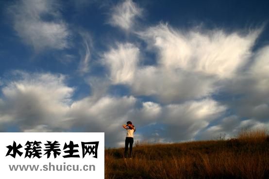 胸老是疼是怎么回事