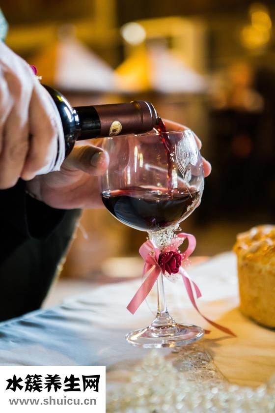 頭發(fā)油性大怎么解決