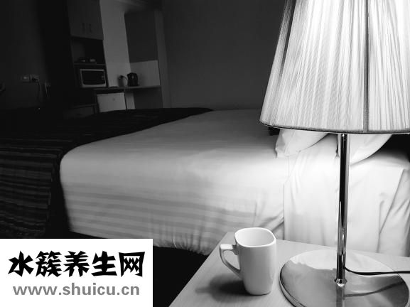 抱枕上的扣子怎么訂