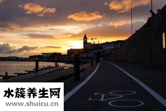 臉部變形怎么辦