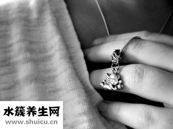 用啞鈴怎么鍛煉臂力