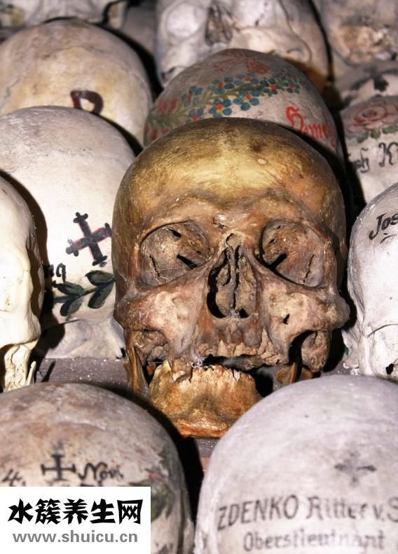 骨頭里有積水怎么辦