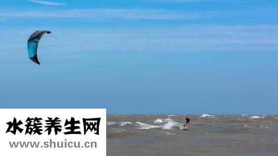 后腰兩側肥肉怎么減