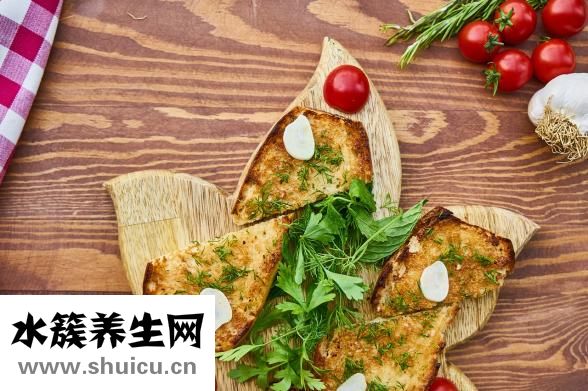 廚房沖著門口怎么辦