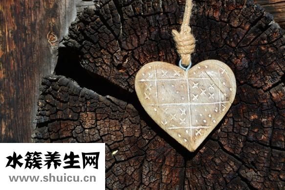 心臟有水是怎么回事