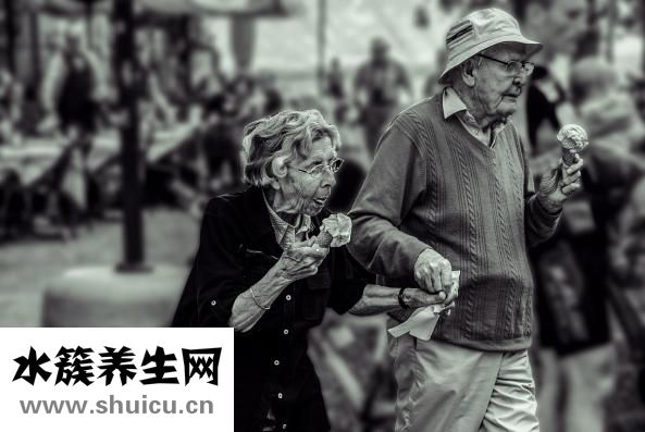 頭發定型后怎么洗頭