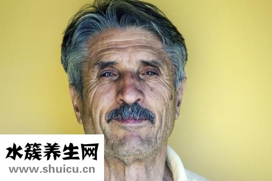 男生怎么留胡子