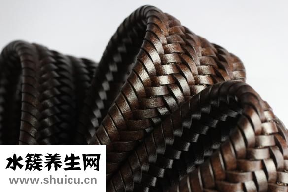 皮質(zhì)衣服發(fā)霉怎么辦