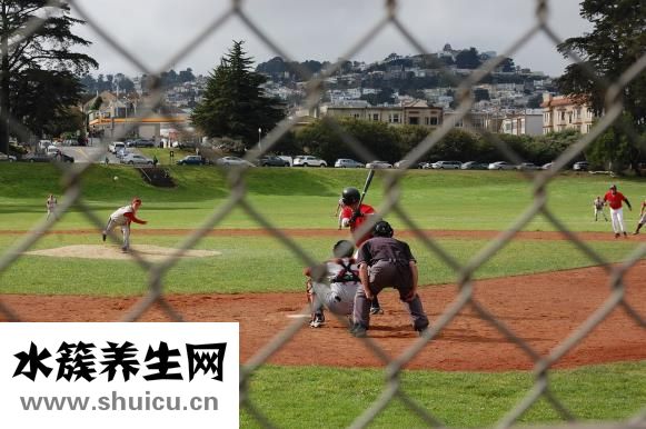 女生腳愛出汗怎么辦
