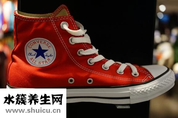 腳趾甲增厚怎么辦