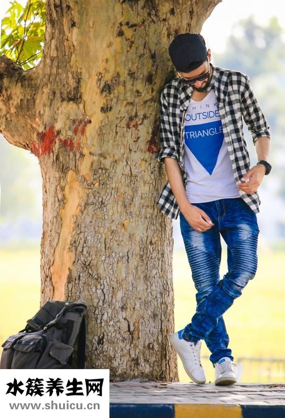 男士遮瑕膏怎么用