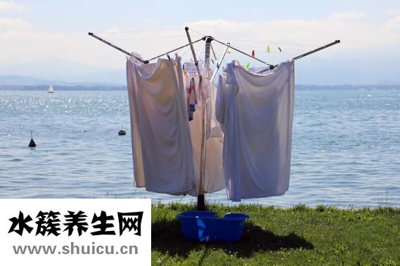 羽絨服長霉了怎么辦