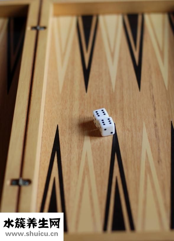 男人沒屁股怎么回事