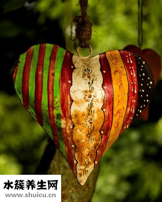 經常嘴苦是怎么回事