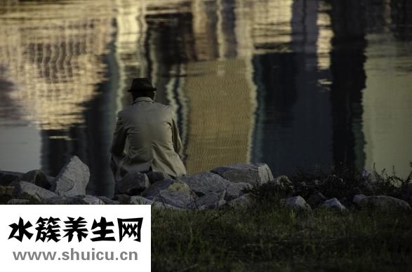 老人手摔了怎么辦