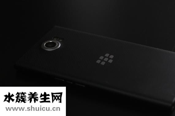 耳機怎么塞到耳朵里