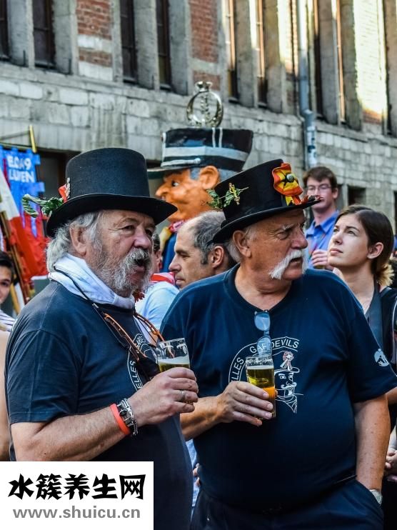 男生感動(dòng)哭了怎么辦