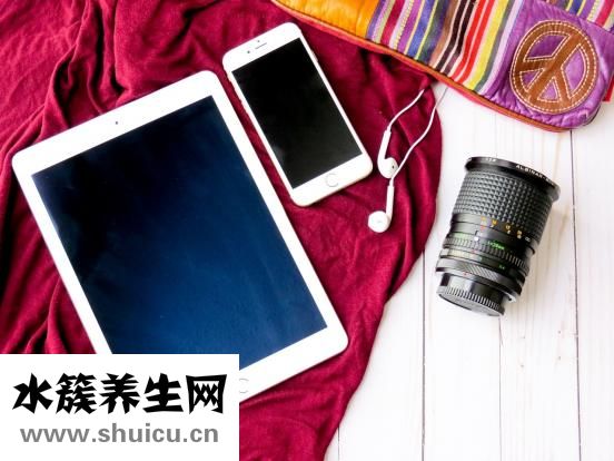 燙發怎么把頭發弄直