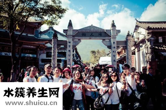 指甲里扎刺怎么辦