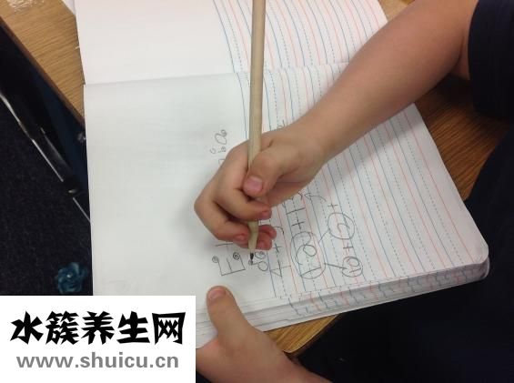 女生睫毛怎么變長