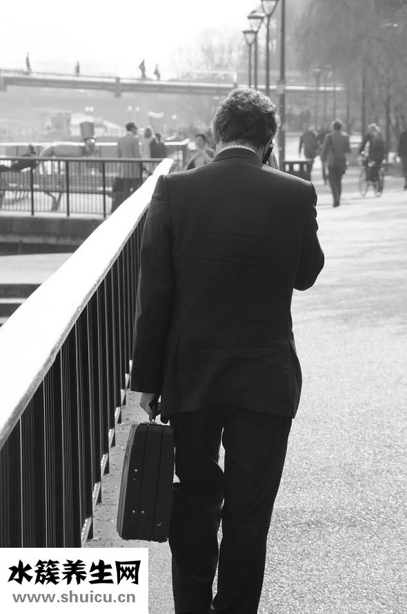 男士西裝怎么介紹