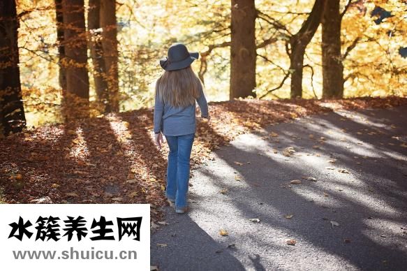 女生睫毛怎么變長