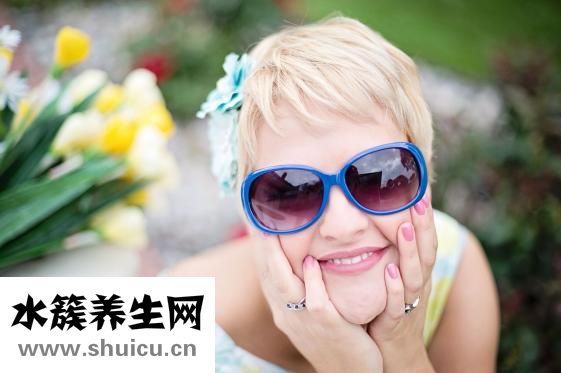 頭發一塊掉怎么辦