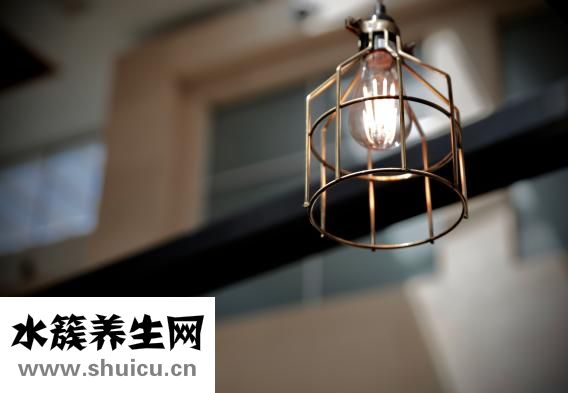 男士三角眉怎么修